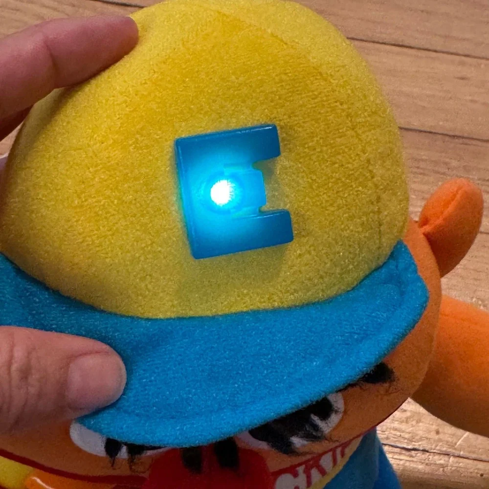 Sesame Street Ernie I Heart Duckie Plush Toy Lights Sounds Learning Fun‎ Vintage